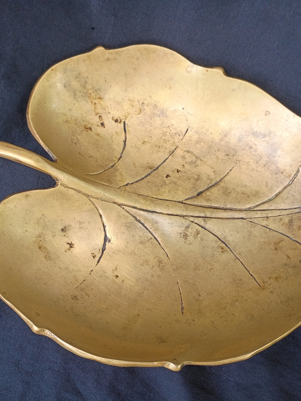 Vtg Brass Leaf Shaped Trinket Catch All Dish 10" X 7"